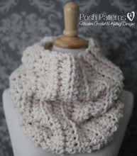Load image into Gallery viewer, chunky crochet cowl pattern