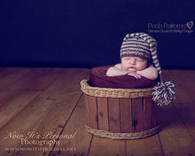 Load image into Gallery viewer, pixie hat knitting pattern