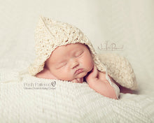 Load image into Gallery viewer, crochet hooded cape pattern