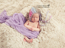 Load image into Gallery viewer, crochet baby bonnet