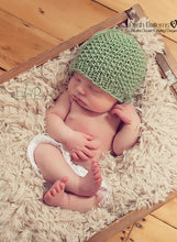 Load image into Gallery viewer, cable beanie knitting pattern