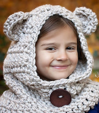 Load image into Gallery viewer, crochet pattern bear hood