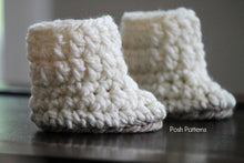 Load image into Gallery viewer, Crochet PATTERN - Crochet Baby Boots Pattern - Baby Booties Crochet Pattern