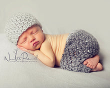Load image into Gallery viewer, crochet hat pattern