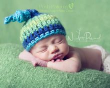 Load image into Gallery viewer, Crochet PATTERN - Top Knot Baby Hat Pattern