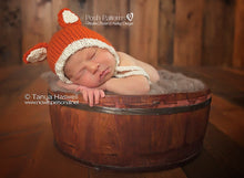 Load image into Gallery viewer, knit baby fox hat